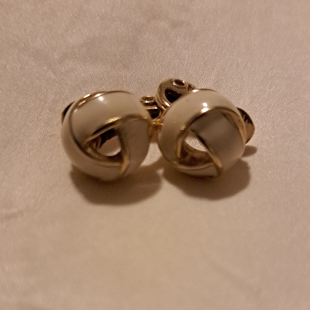 Vintage Earrings 9/21
